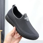 Men Breathable Fabric Non Slip Comfy Sole Slip On Old Peking Casual Shoes